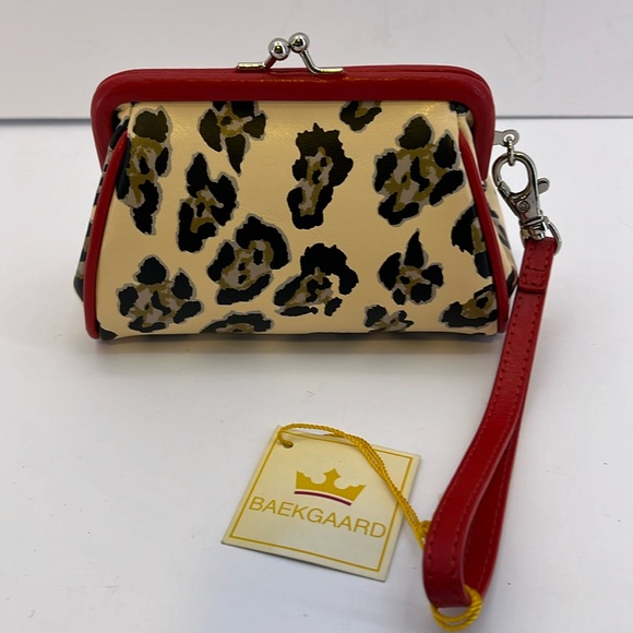 Baekgaard Leopard Print with Red Trim & Silver Hardware Kiss Lock Wristlet NWT - Picture 1 of 15
